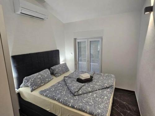 Spacious Villa With Outdoor Swimming Pool in Trogir - Three Bedroom Apartment