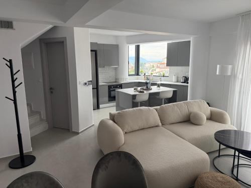 Luxury Loft 7-8