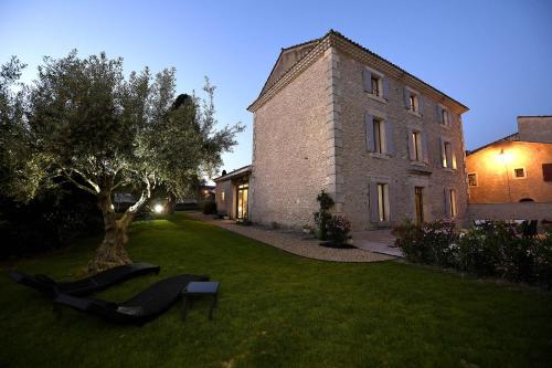 Το κτήριο όπου στεγάζεται  το bed & breakfast