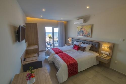 Foto dalla galleria di Zodiac Hotel Apartments a Larnaka