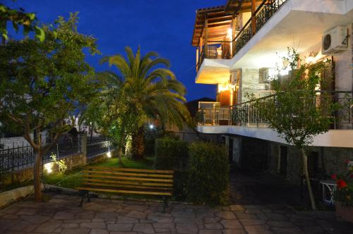 Un jardín fuera de acquablue apartments