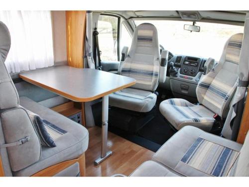 Photo de la galerie de l'établissement Camping car avec piscine, à Noyelles-Godault