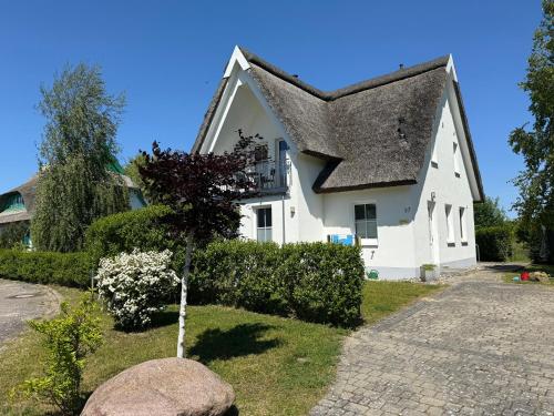 Zahrada ubytování Reethaus Arkonablick, In erster Reihe am Kurpark und Meer, Hunde herzlich willkommen