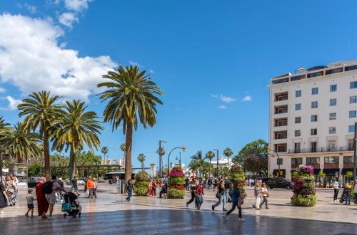 Vintage Flat Malaga