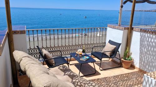 Retiro de Playa Your Beachfront Getaway