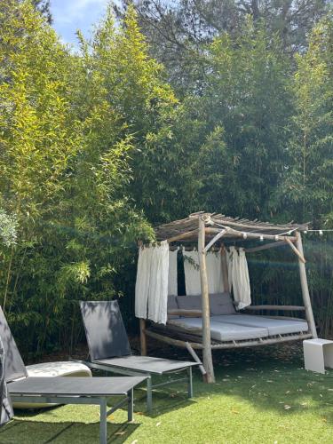 Κήπος έξω από το Superbe maison avec jacuzzi
