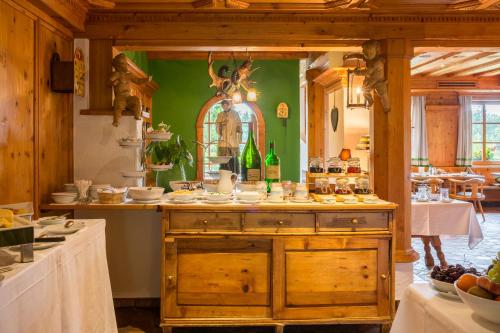 Jídlo v hotelu nebo okolí