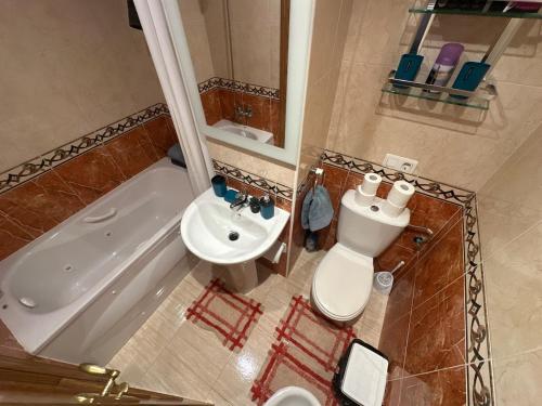 Bilik mandi di Magic World Vistamar l