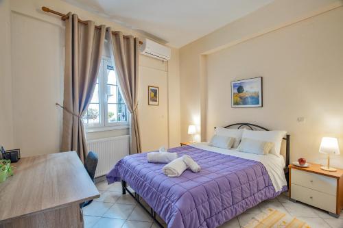 Tritsa House, 3-bedroom apt next to Corfu Town and airport - whole apt or individual rooms with shared common spaces