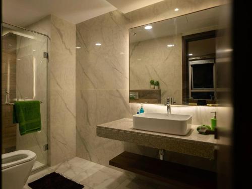 Gallery image of Spacious Penta Square Apartment Family-Friendly Stay in DHA 5 Lahore in Lahore