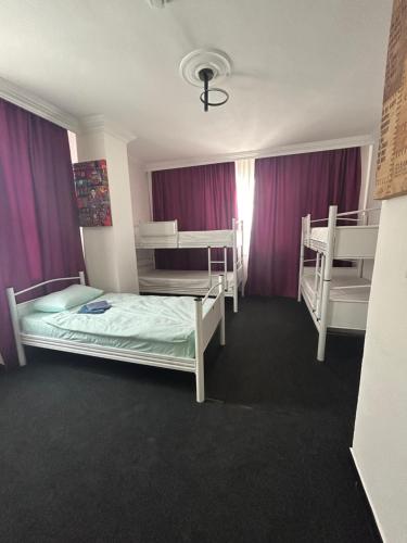 Katil atau katil-katil dalam bilik di Hostel A07