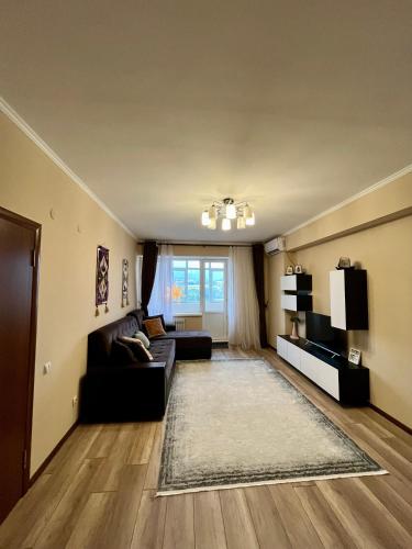 Cosy and central