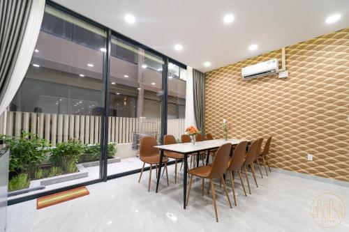 Ruang duduk di KN Holiday Home in Global City