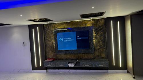 Gallery image of Multazam Heights, DHA Phase 8 - Studio Apartments - Near Airport in Lahore