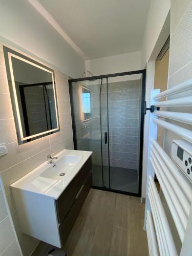 Ένα μπάνιο στο Studio et chambres V I P