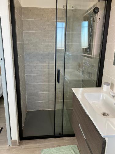Ένα μπάνιο στο Studio et chambres V I P