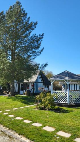 casa de invitados estilo normandie