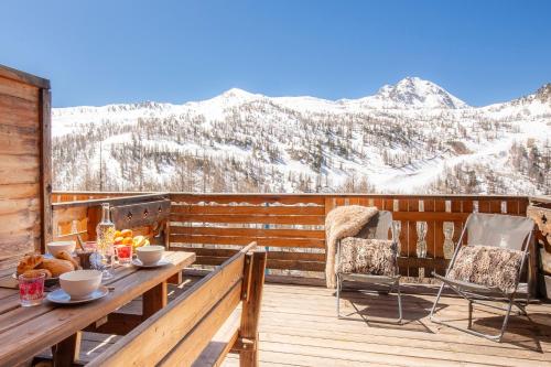 Nespecifikovaný výhled na hory nebo výhled na hory při pohledu z apartmánu