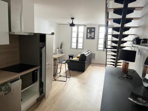 Beau Duplex T3 de 66 m2 en plein centre de Montpellier Tout confort et bien situé