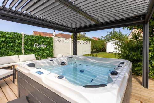 Φωτογραφία από το άλμπουμ του OPALYS - Maison Plain Pied - Jacuzzi - Pétanque - Jardin - Parking - 800 m de la plage σε Berck-sur-Mer