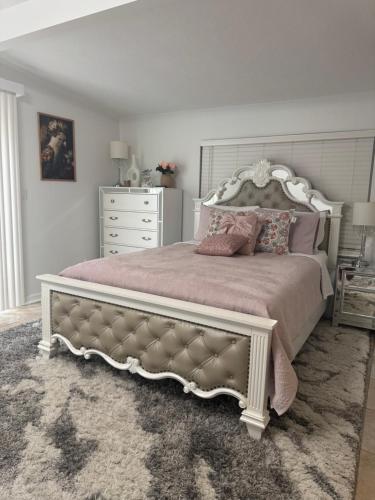 Gallery image of Location Siesta 1 mile away Home with HOT SPA in Sarasota