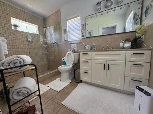 Gallery image of Location Siesta 1 mile away Home with HOT SPA in Sarasota