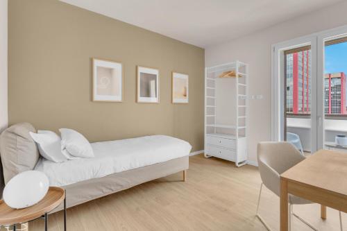 Airy Apartments with Balcony & Garage by NDP rent photo 67