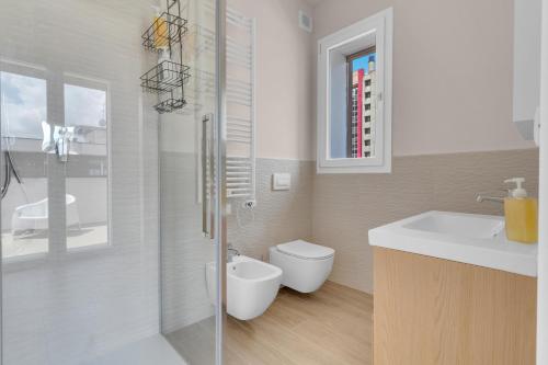 Airy Apartments with Balcony & Garage by NDP rent photo 76