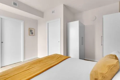 Airy Apartments with Balcony & Garage by NDP rent photo 29