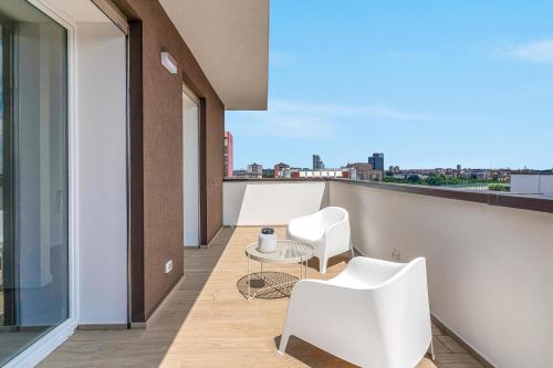 Airy Apartments with Balcony & Garage by NDP rent photo 51