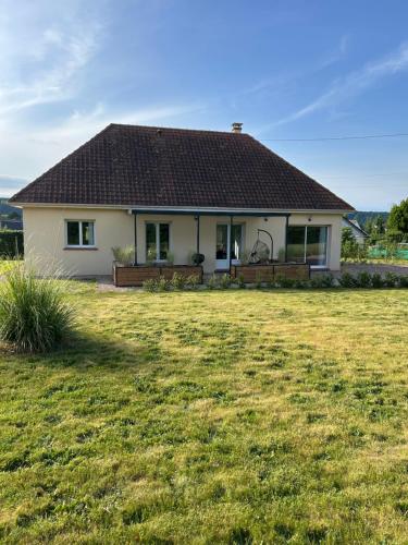 Maison chaleureuse avec jardin au calme