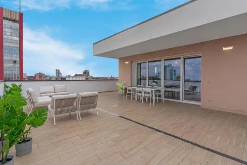 Airy Apartments with Balcony & Garage by NDP rent photo 12
