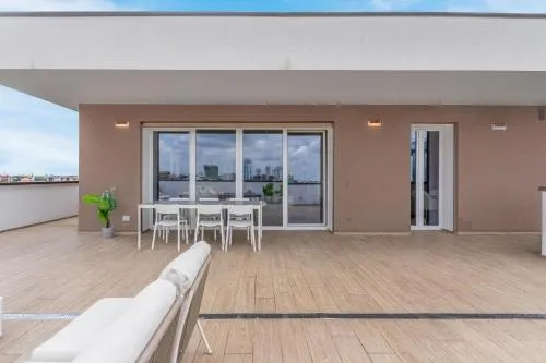 Airy Apartments with Balcony & Garage by NDP rent photo 16