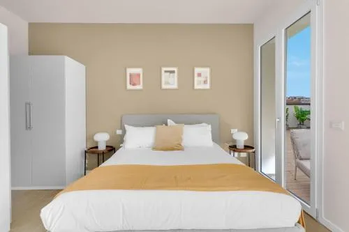 Airy Apartments with Balcony & Garage by NDP rent photo 30