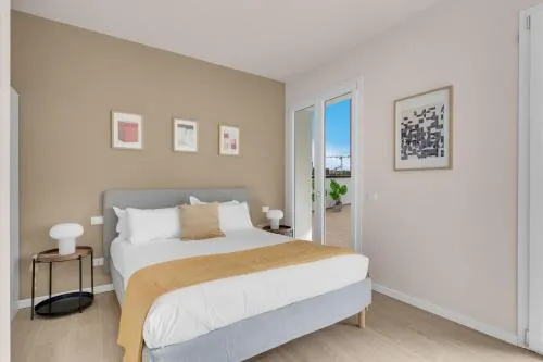 Airy Apartments with Balcony & Garage by NDP rent photo 33