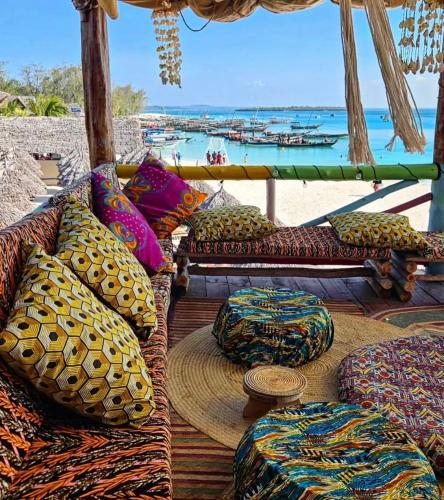 FURAHA BEACH ROOMS
