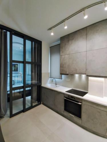 AMG Superior Central Apartment sleeps up to 5