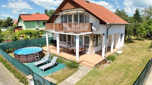 No 44 Holiday house Nora