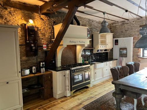 Kuchyň nebo kuchyňský kout v ubytování Loft in Alf an der Mosel