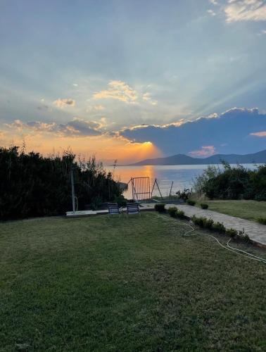 Φυσικό τοπίο κοντά σε αυτή η παραθεριστική κατοικία