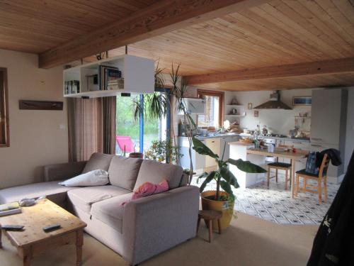 Petite maison, simple et agréable à vivre