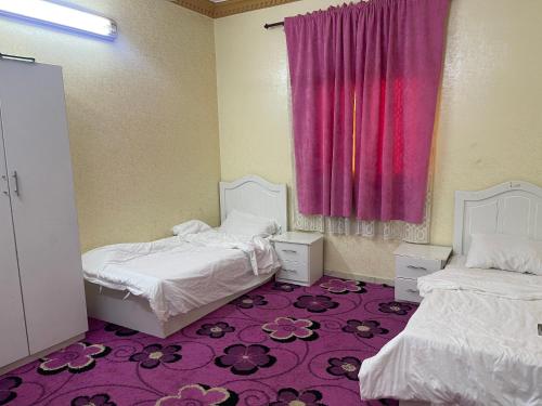 Gallery image of شقه اربع غرف الطائف بالحلقة الشرقية حي الروضه in Quai