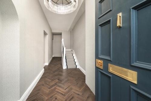 Sovo - Luxury Old Town Design Apartment With Fireplace photo 29