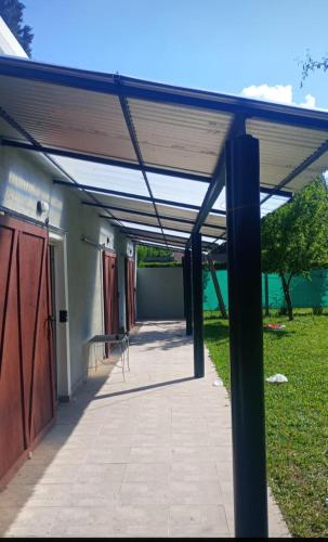 Imagen de la galería de Departamento en Complejo del Delfin , Ezeiza , a 8 minutos del Aeropuerto Internacional, en Tristán Suárez
