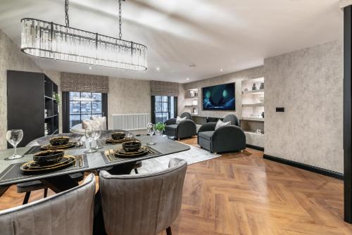 Sovo - Luxury Old Town Design Apartment With Fireplace photo 6