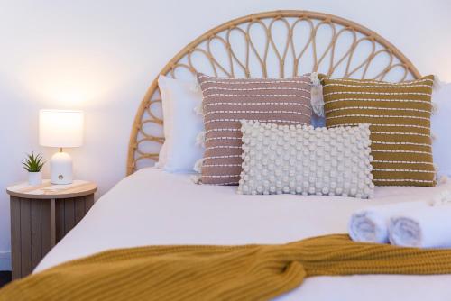 Ένα ή περισσότερα κρεβάτια σε δωμάτιο στο Surfside Newcastle Beach
