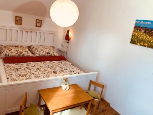 Katil atau katil-katil dalam bilik di Holiday apartment in Altusried with sauna