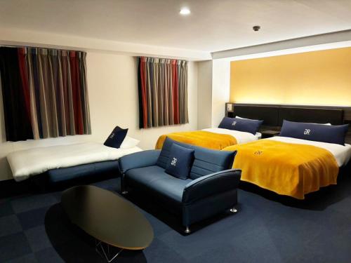 Кровать или кровати в номере Green Rich Hotel Kurashiki Ekimae (Artificial hot spring Futamata Yunohana)