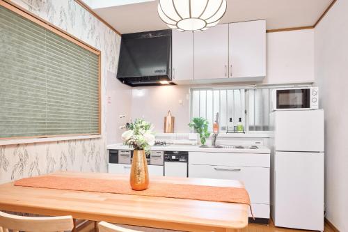 A 3rooms Max12people 3min Tateishi Sta 20min Asakusa 25min Tokyo Sta 30min Shinjuku Easy Access to Skytree Family House Tokyo 立石 最大12名 TATEISHI HIDEAWAY
