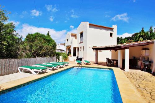 Emma - sea view holiday home with private pool in Benissa